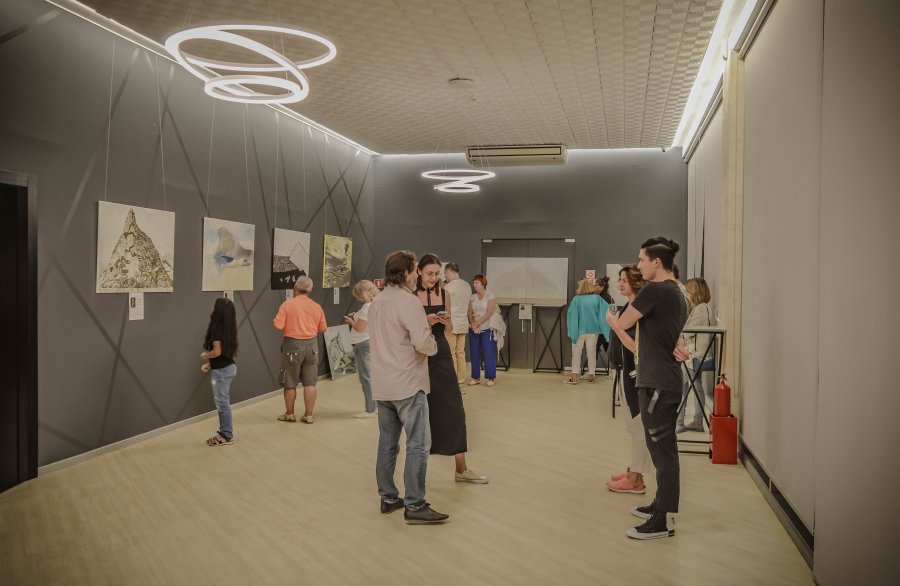Архангельский художник организовал в Крыму симпозиум современного искусства